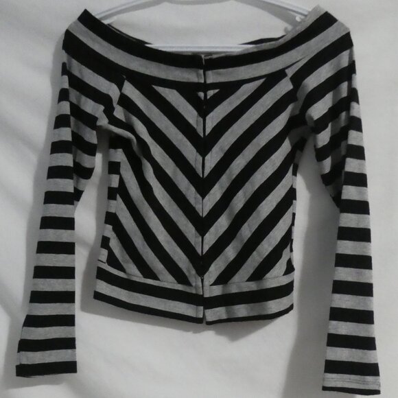 FOREVER 21 | Striped Grey and Black Off The Shoulder Hook & Eye Fastened Shirt - Picture 1 of 15